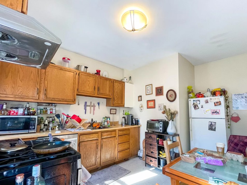 29 Pratt St, Allston