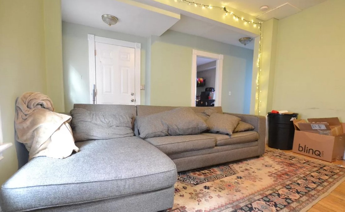 44 Pratt St, Allston