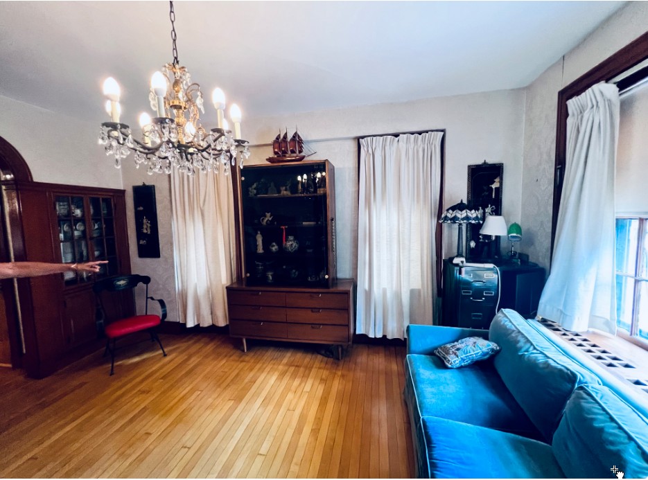 8 Aberdeen St, Fenway