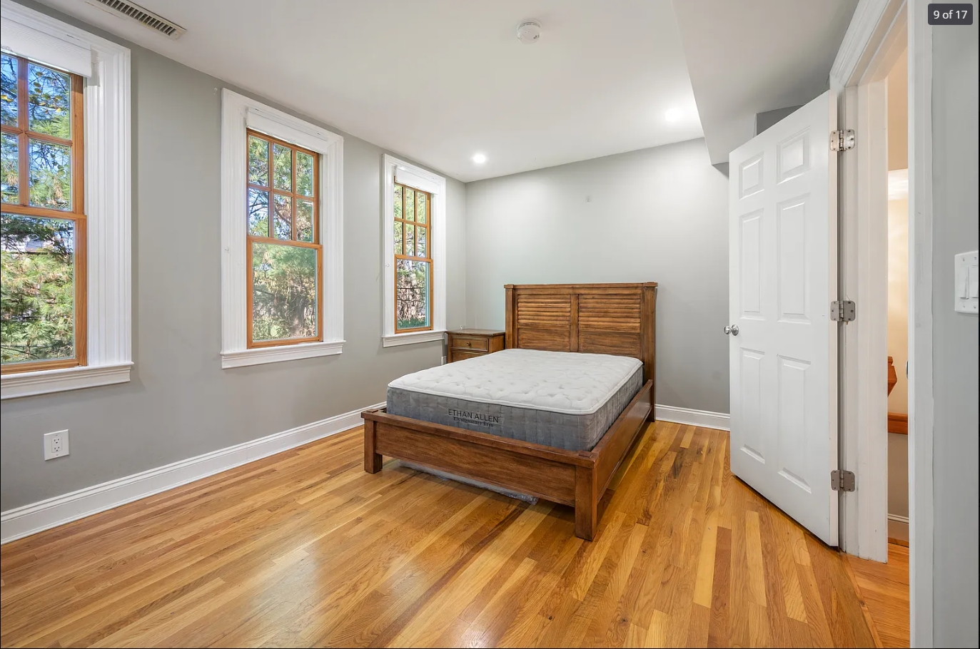 245 River St, Riverside