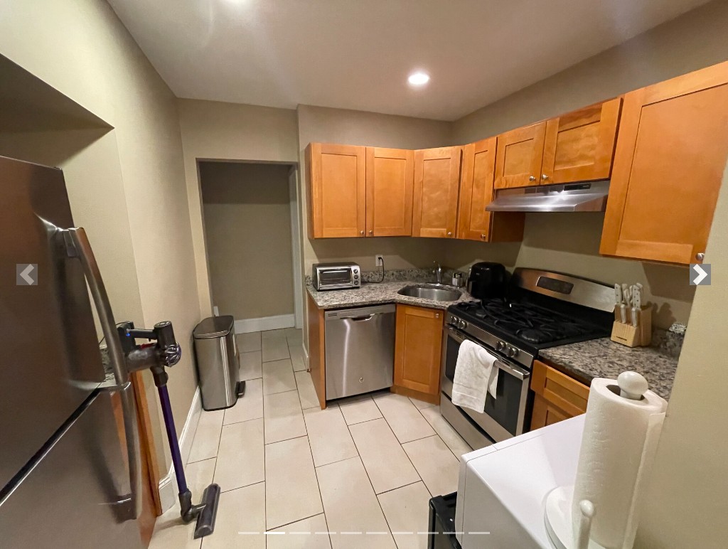 74 Egmont St, Coolidge Corner