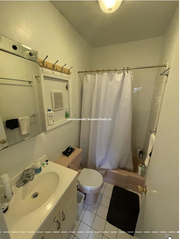 17 Irving St, Beacon Hill