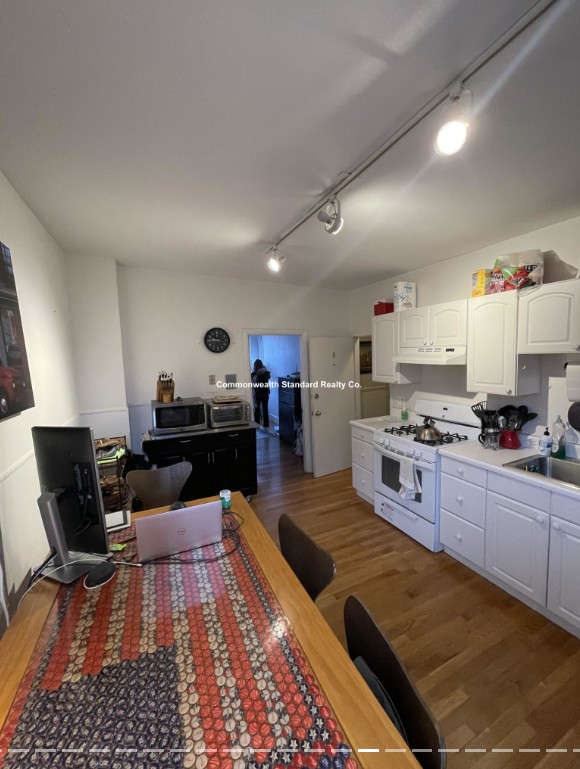 17 Irving St, Beacon Hill