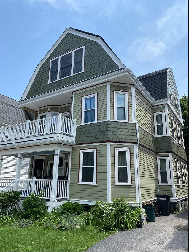 80 Bay State Ave, Davis Square