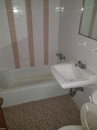 70 Huntington Ave, Jamaica Plain