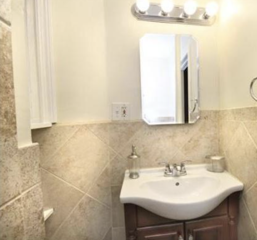 65 Burbank St, Fenway