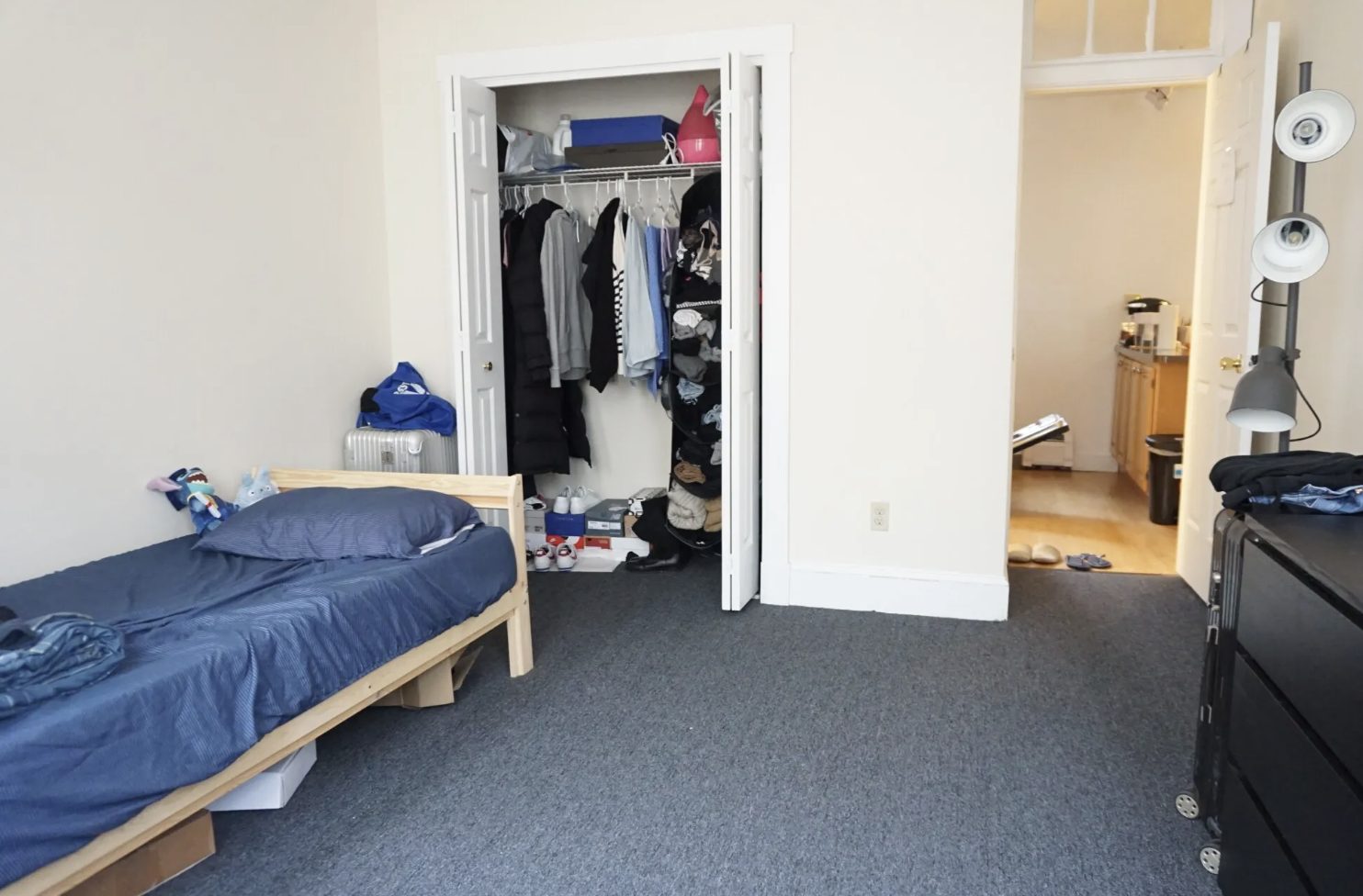 833 Beacon St, Fenway