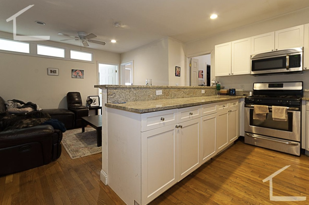 318 Saint Paul St, Coolidge Corner