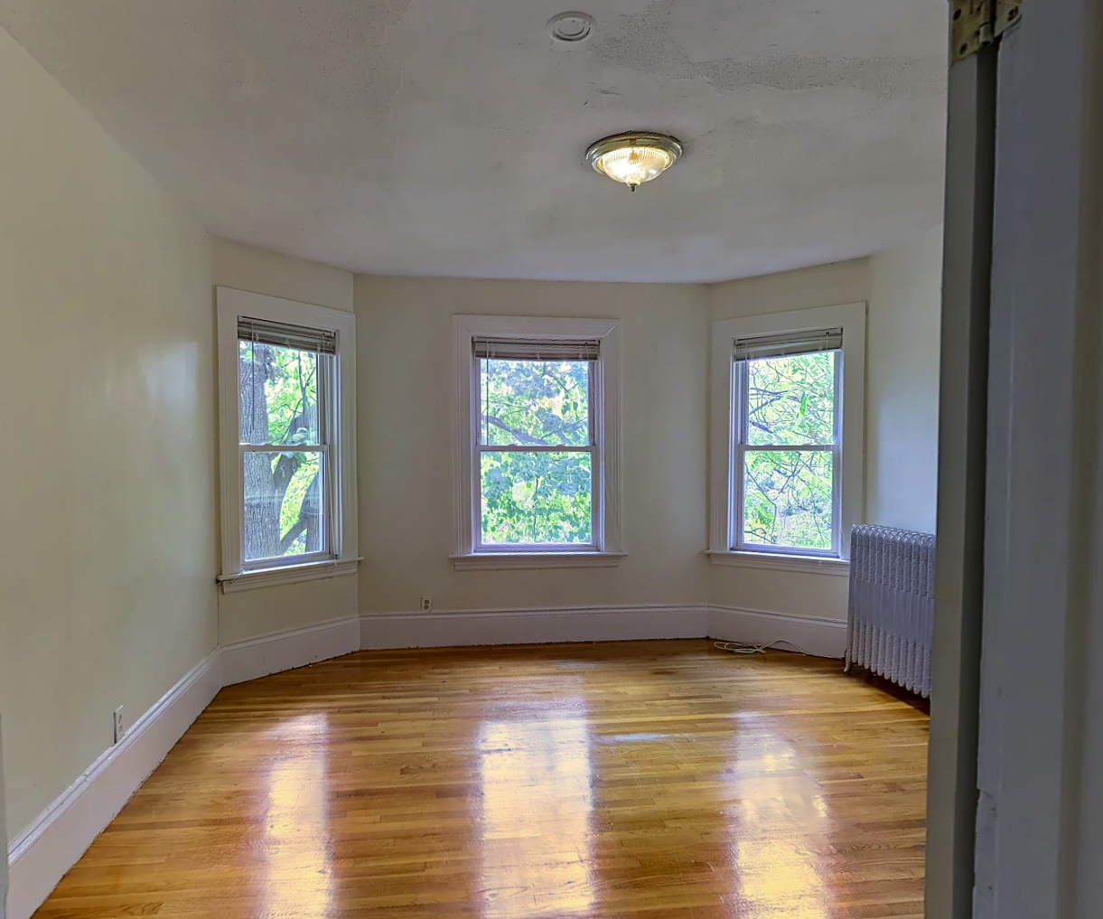 1789 Commonwealth Ave, Brighton