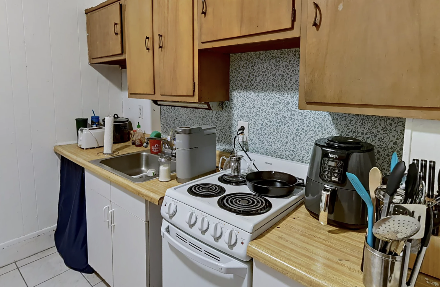 15 Aberdeen St, Fenway