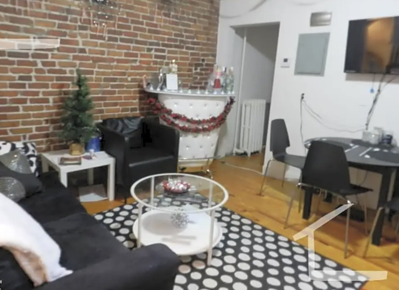 218 Hemenway St, Fenway