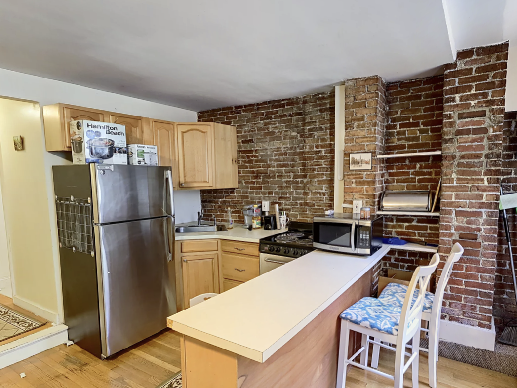 28 Symphony Rd, Fenway