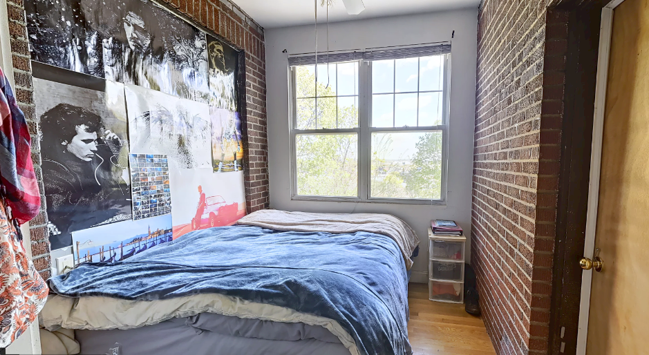 277 Mason Ter, Coolidge Corner