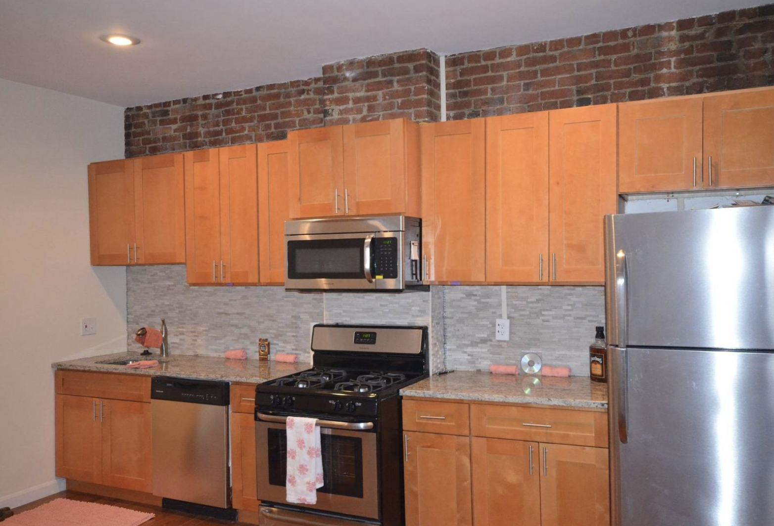 147 Meridian St, East Boston