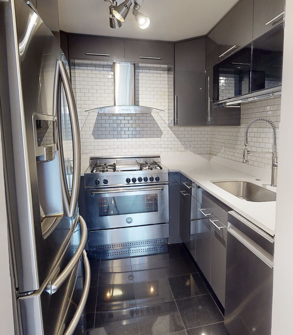 33 Pond Ave, Brookline Village