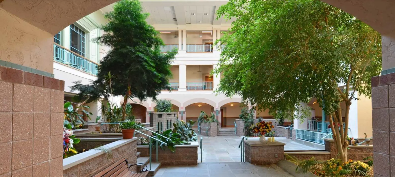 550 Washington St, Braintree