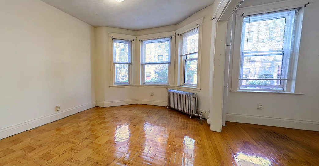 32 Queensberry St, Fenway