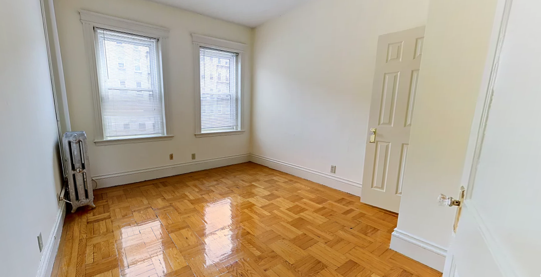 32 Queensberry St, Fenway