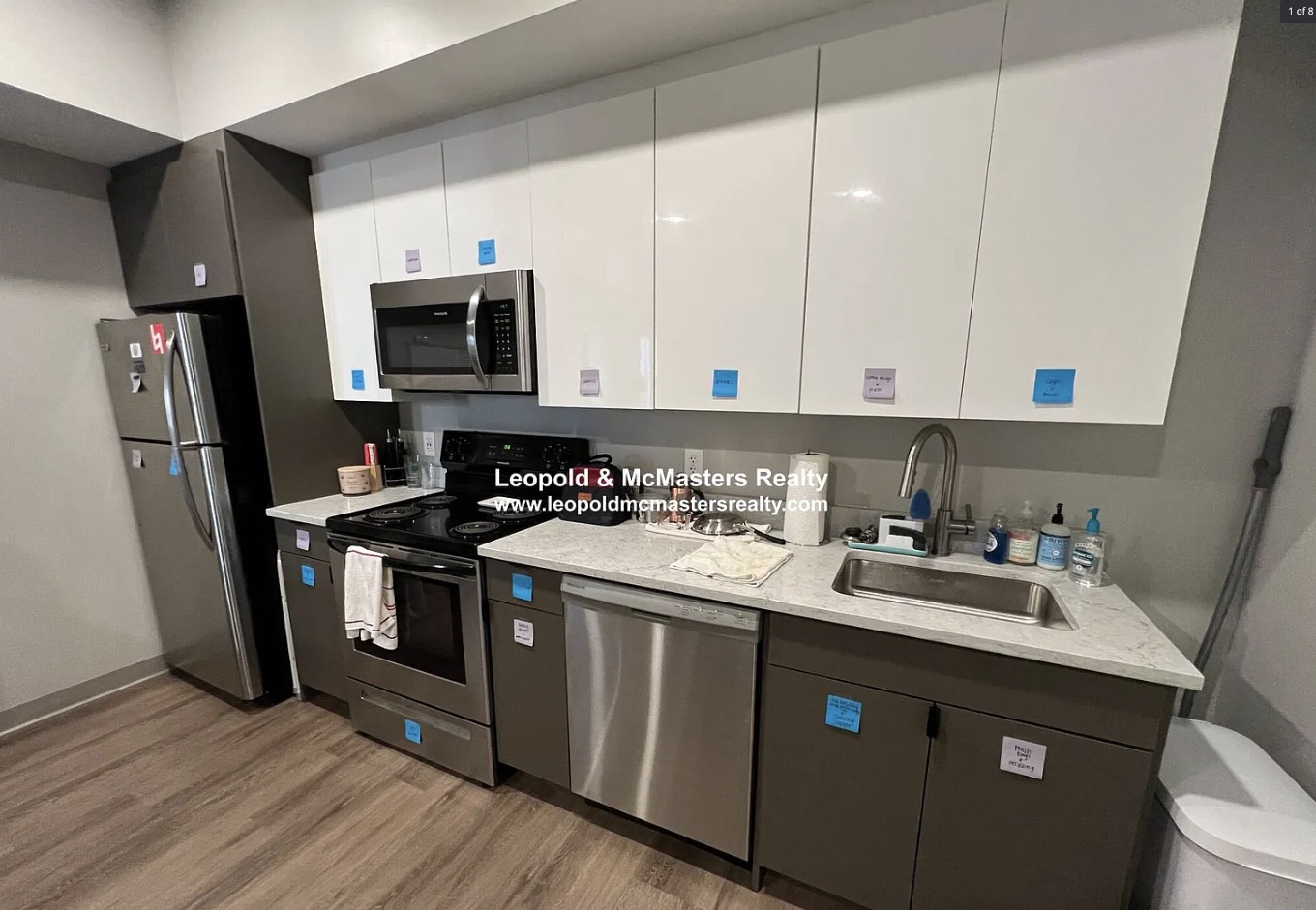 100 Hemenway St, Fenway