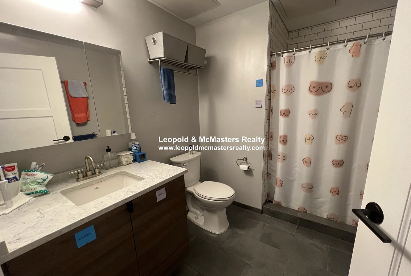 100 Hemenway St, Fenway