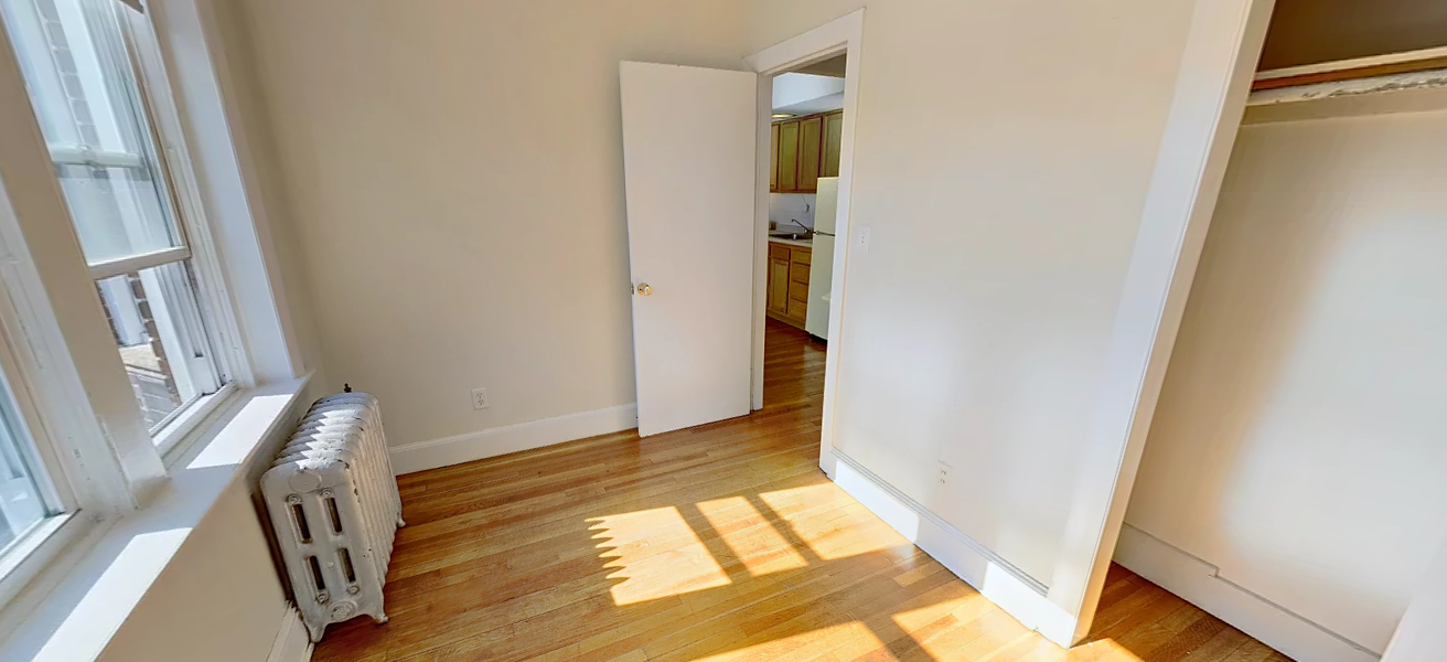 33 Lancaster Ter, Coolidge Corner