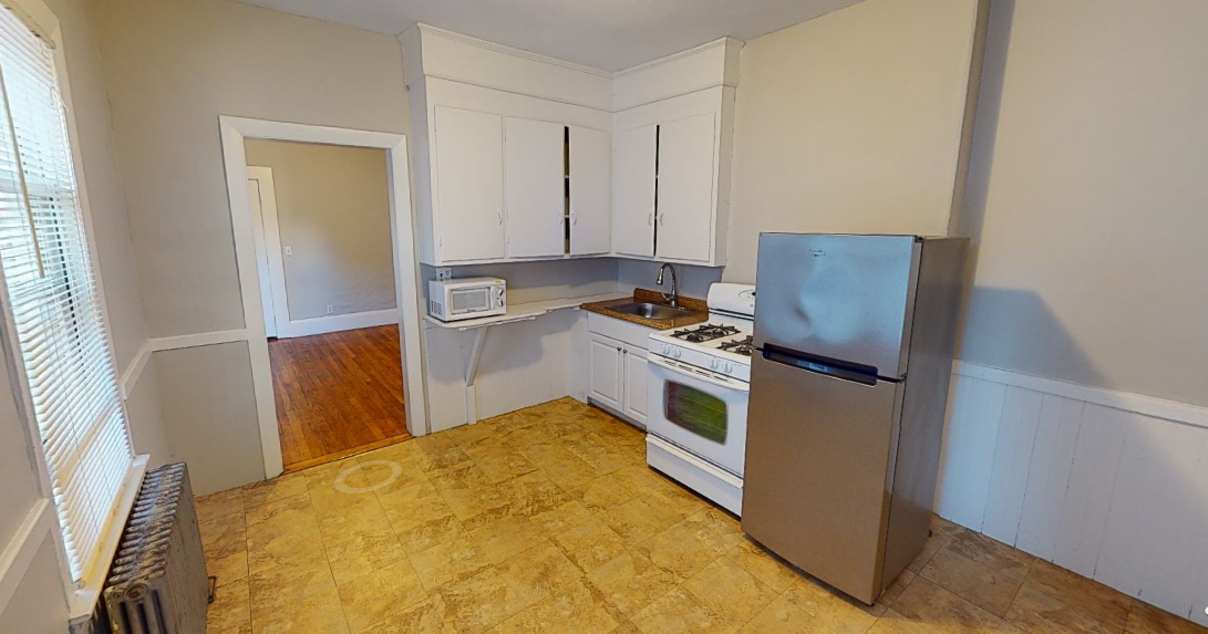 218 Banks St, Central Square