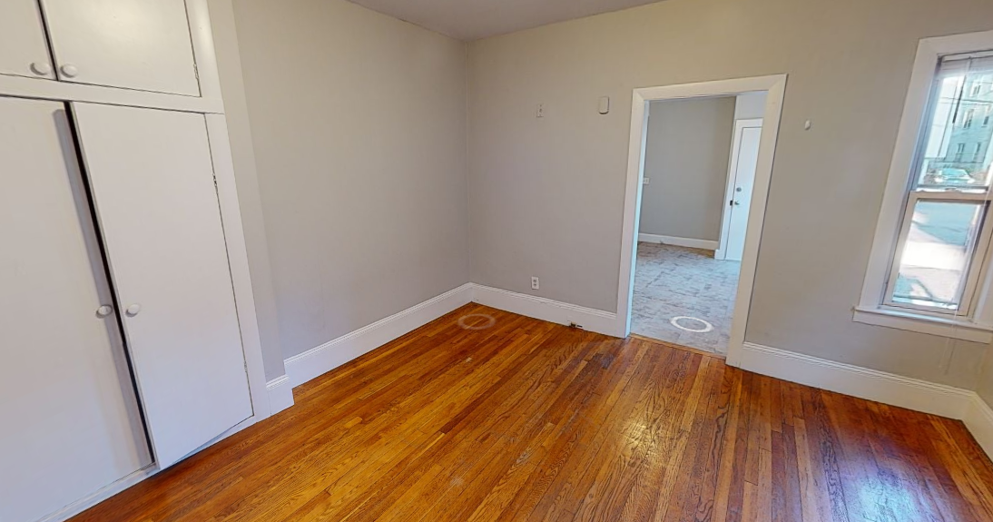 218 Banks St, Central Square