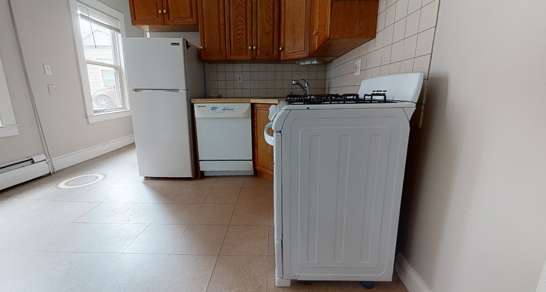 220 Banks St, Central Square