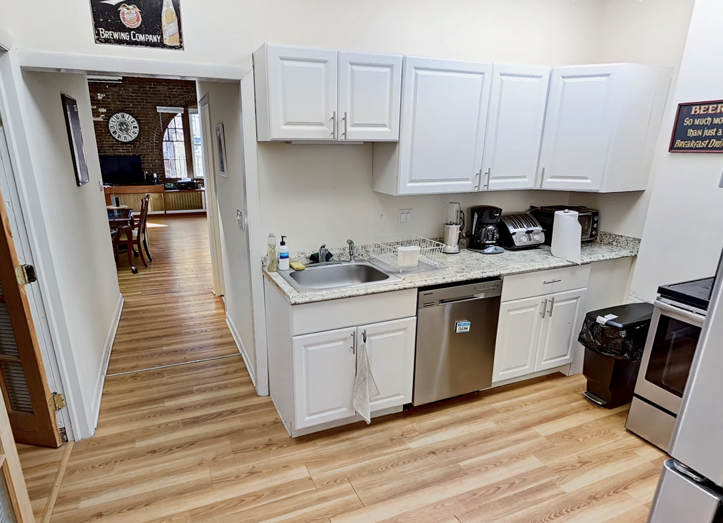 29 Saint Marys Ct, Longwood