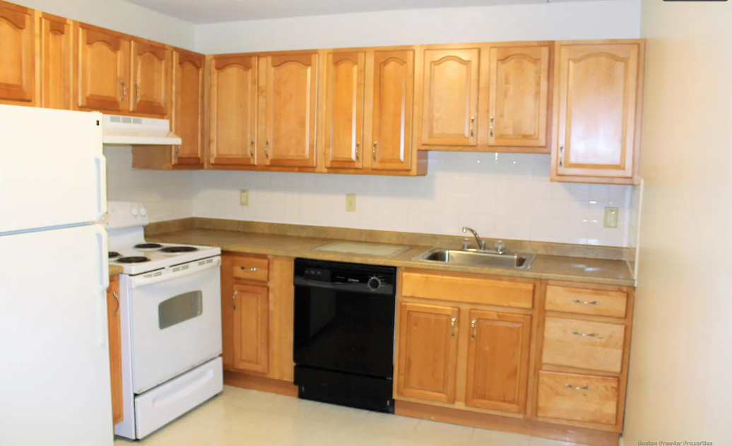 182 Quincy Ave, Quincy