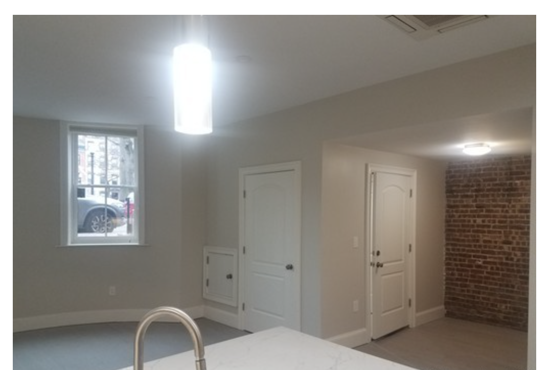 554 Massachusetts Ave, South End