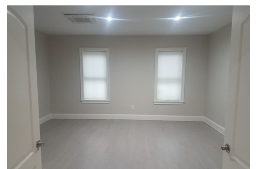 554 Massachusetts Ave, South End