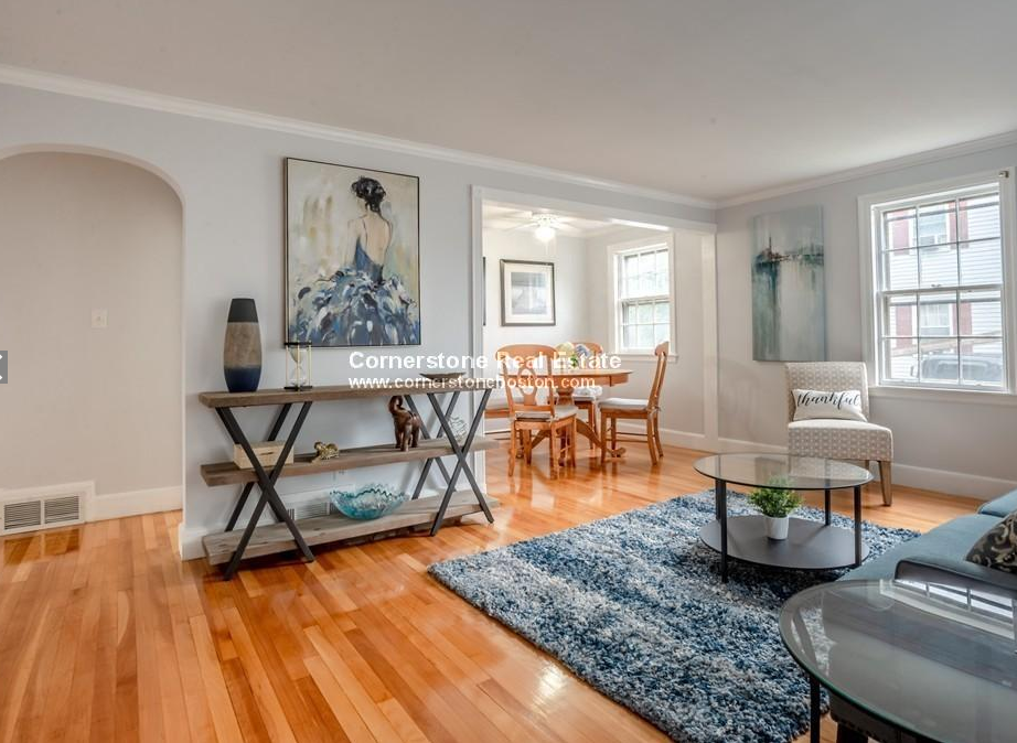 71 Tyler St, Hyde Park