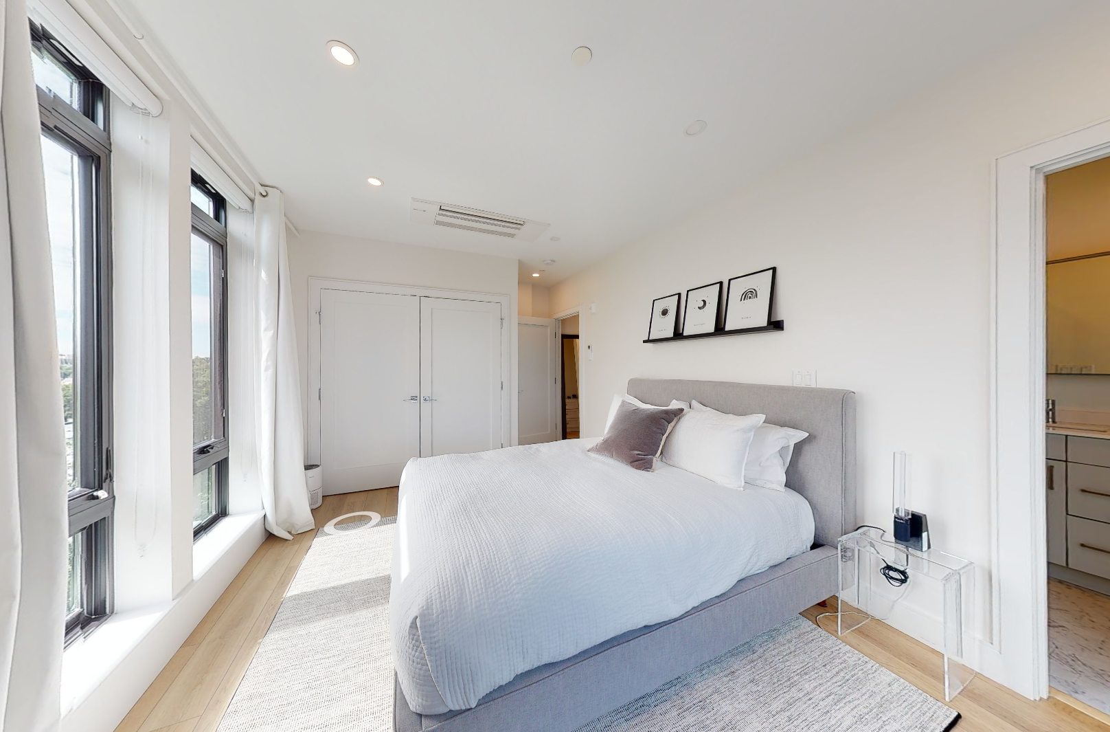 1950 Washington St, South End