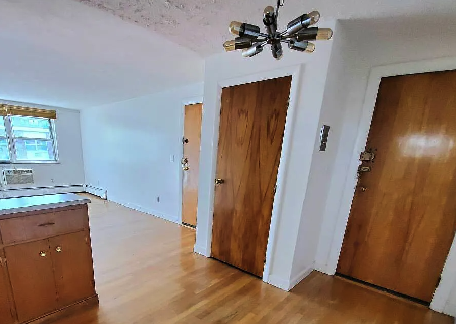 15 Commonwealth Ct, Brighton