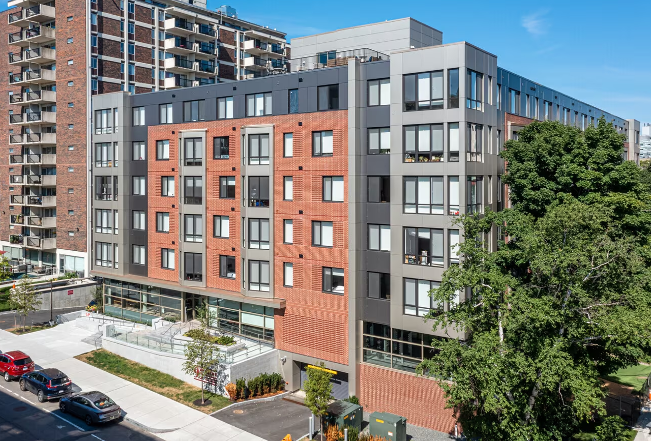 95 Saint Alphonsus St, Mission Hill