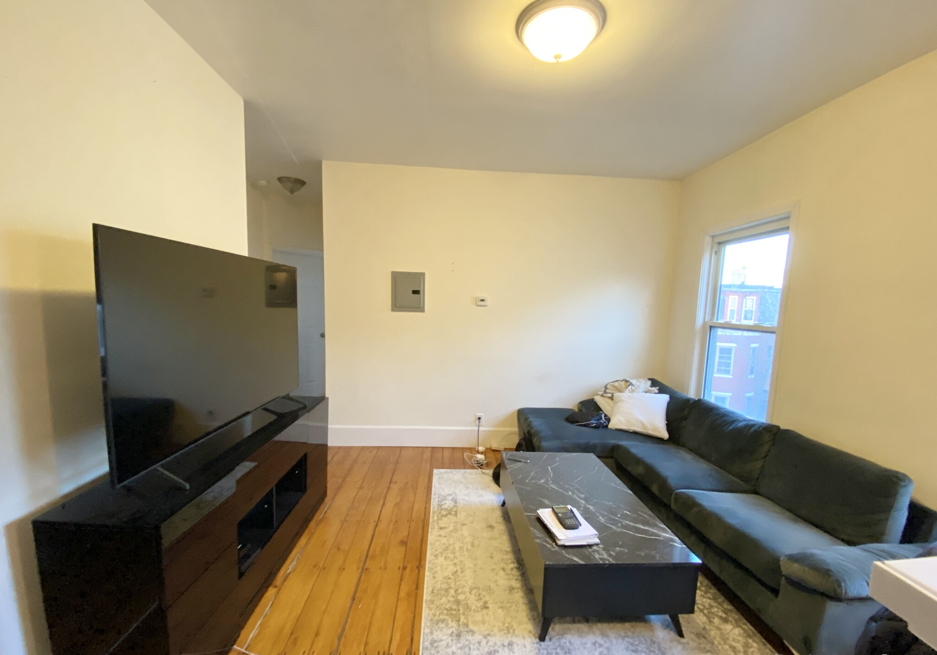 52 Delle Ave, Mission Hill