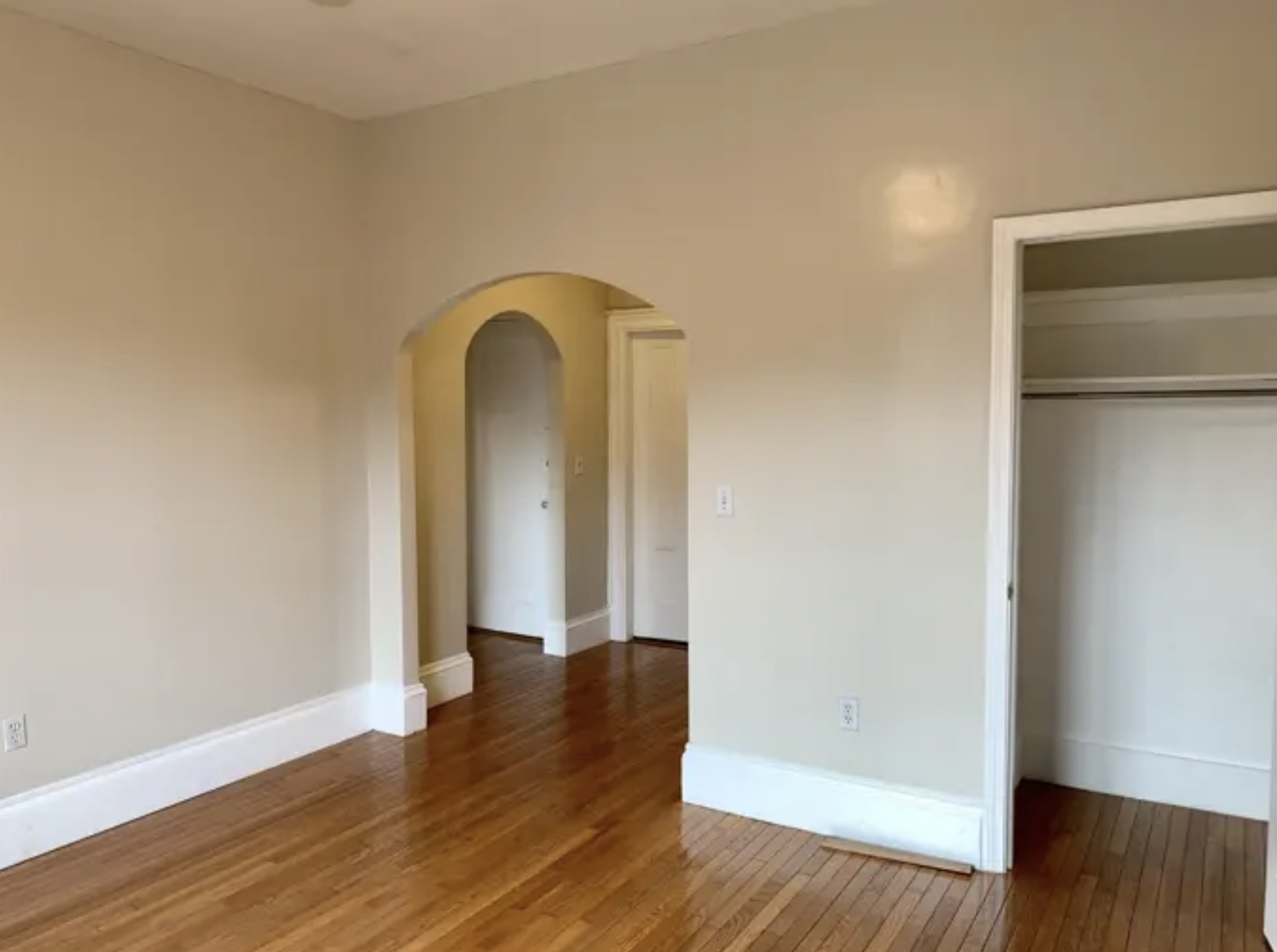 131 Newbury St, Back Bay