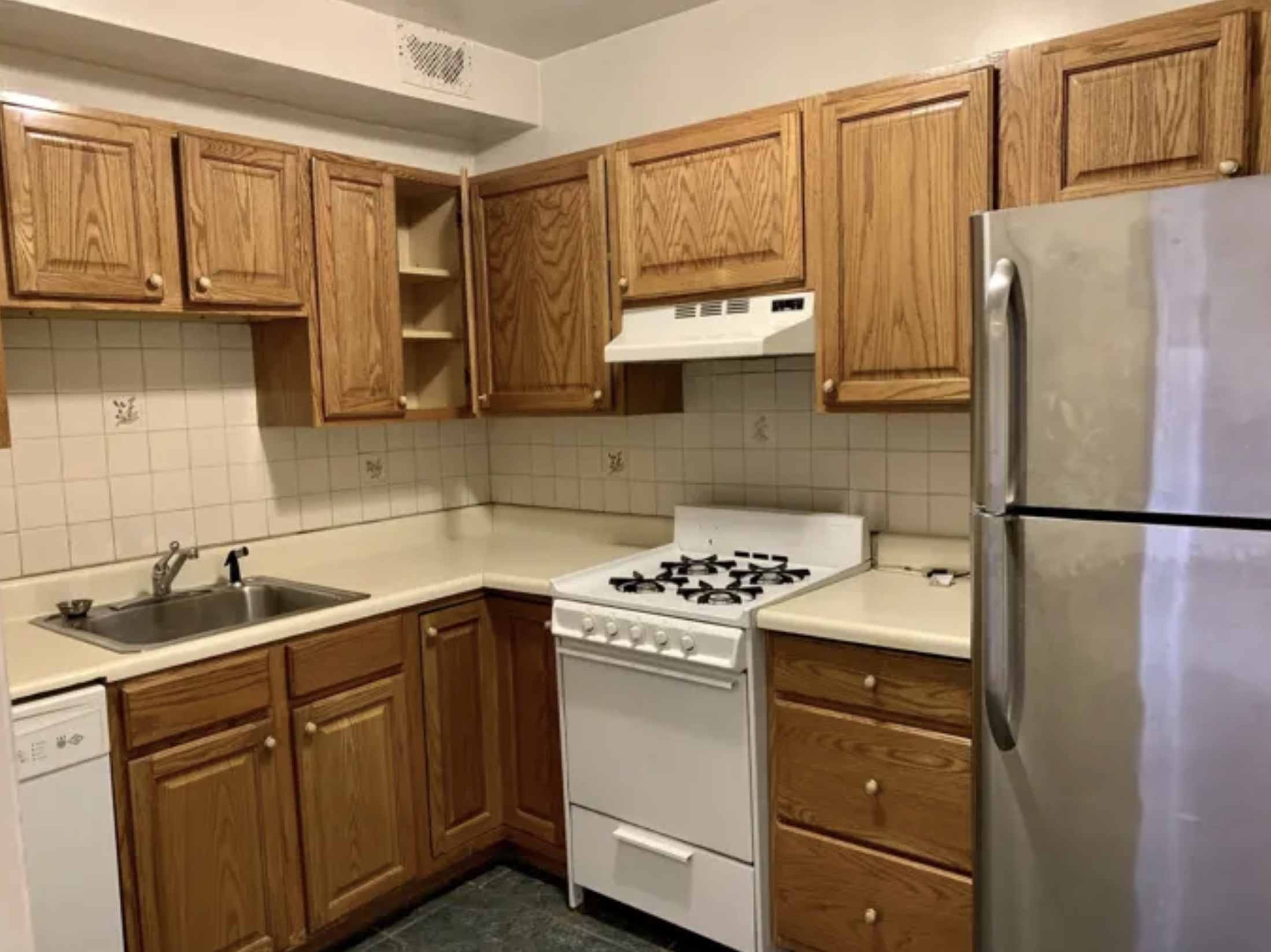 131 Newbury St, Back Bay