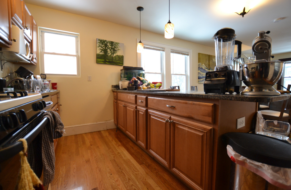 36 Brackett St, Oak Square