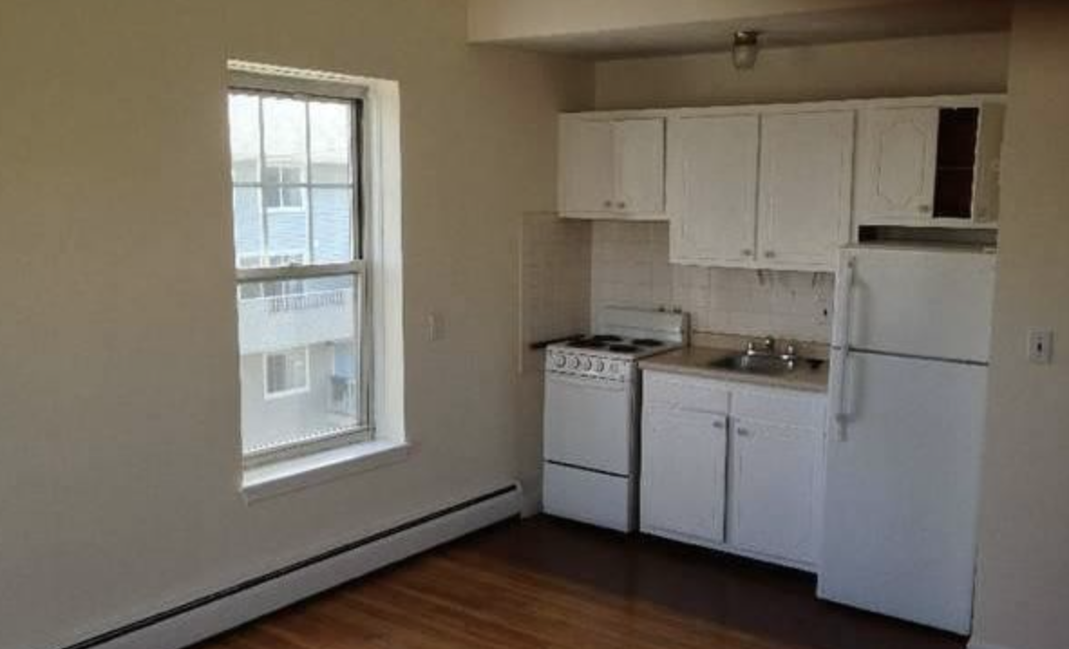 180 North Beacon St, Brighton