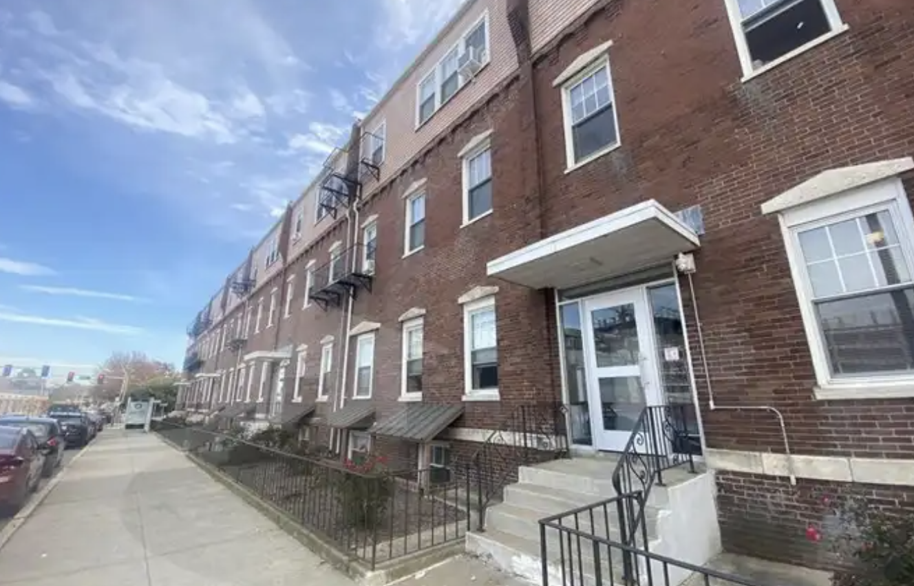 180 North Beacon St, Brighton