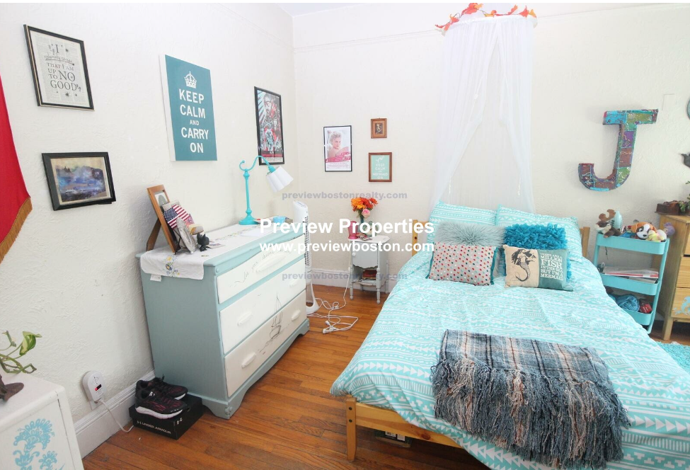 1691 Commonwealth Ave, Brighton