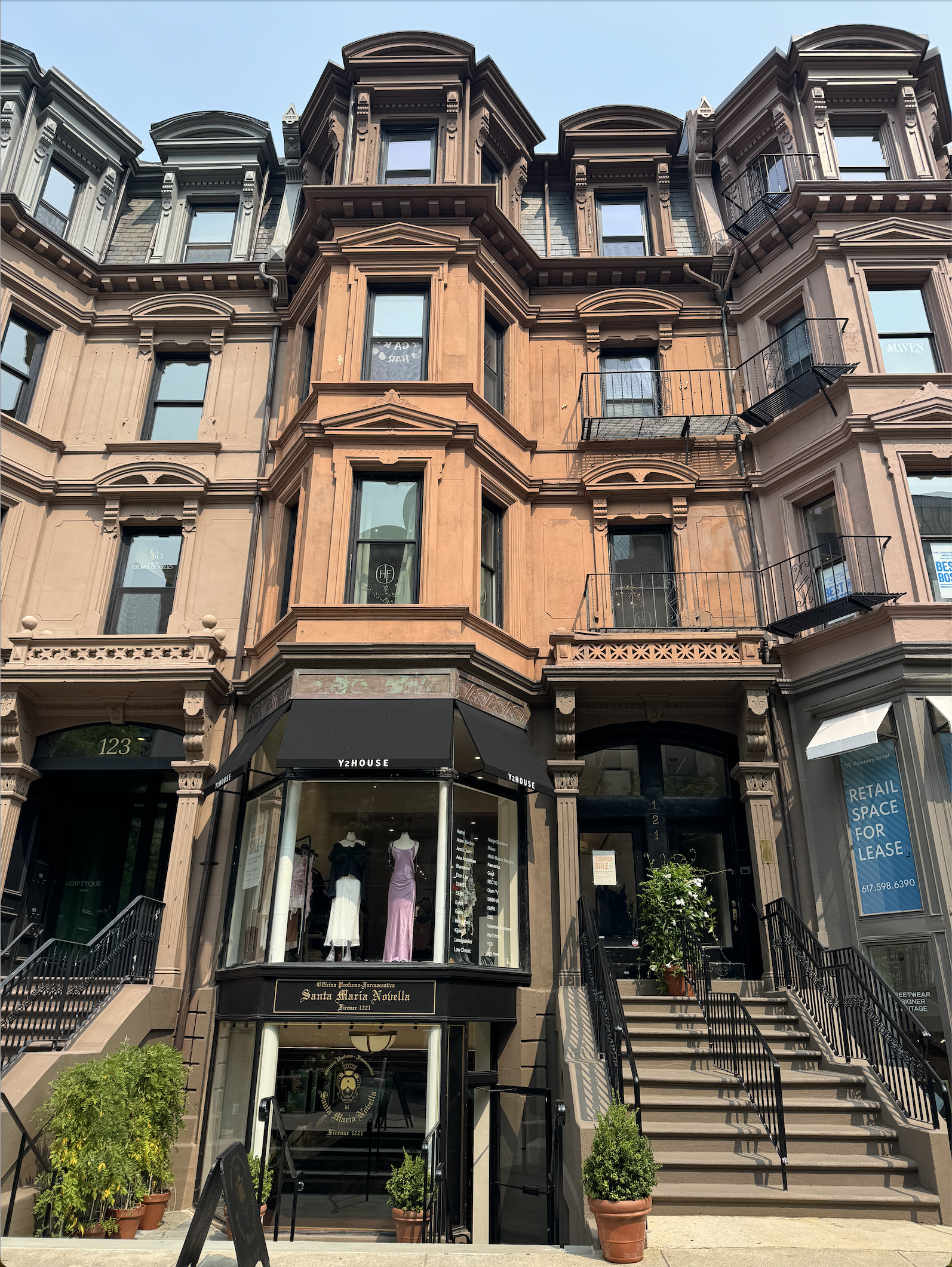121 Newbury St, Back Bay