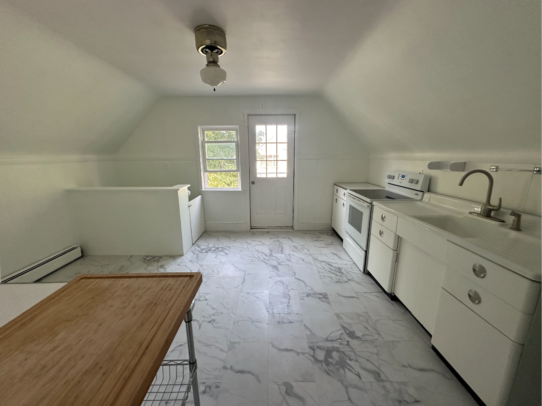 79 Lowden Ave, Powder House Square