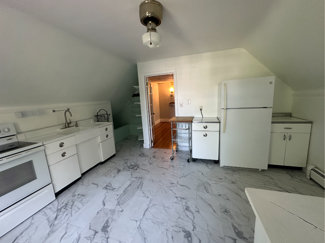 79 Lowden Ave, Powder House Square