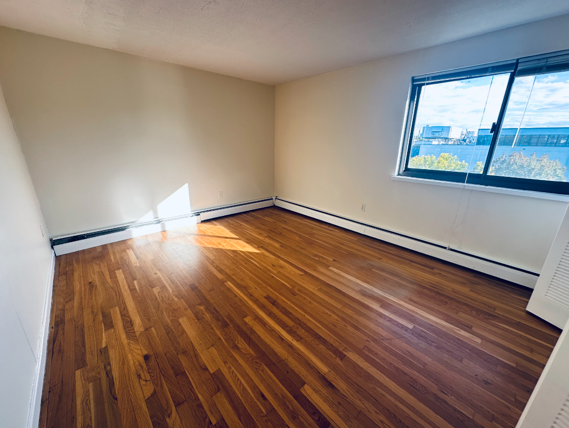 77 Trowbridge St, Mid-Cambridge