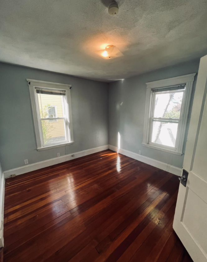 43 Orchard St, Medford