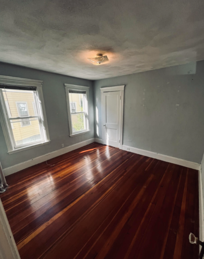 43 Orchard St, Medford