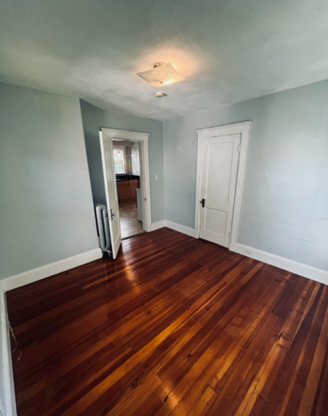 43 Orchard St, Medford